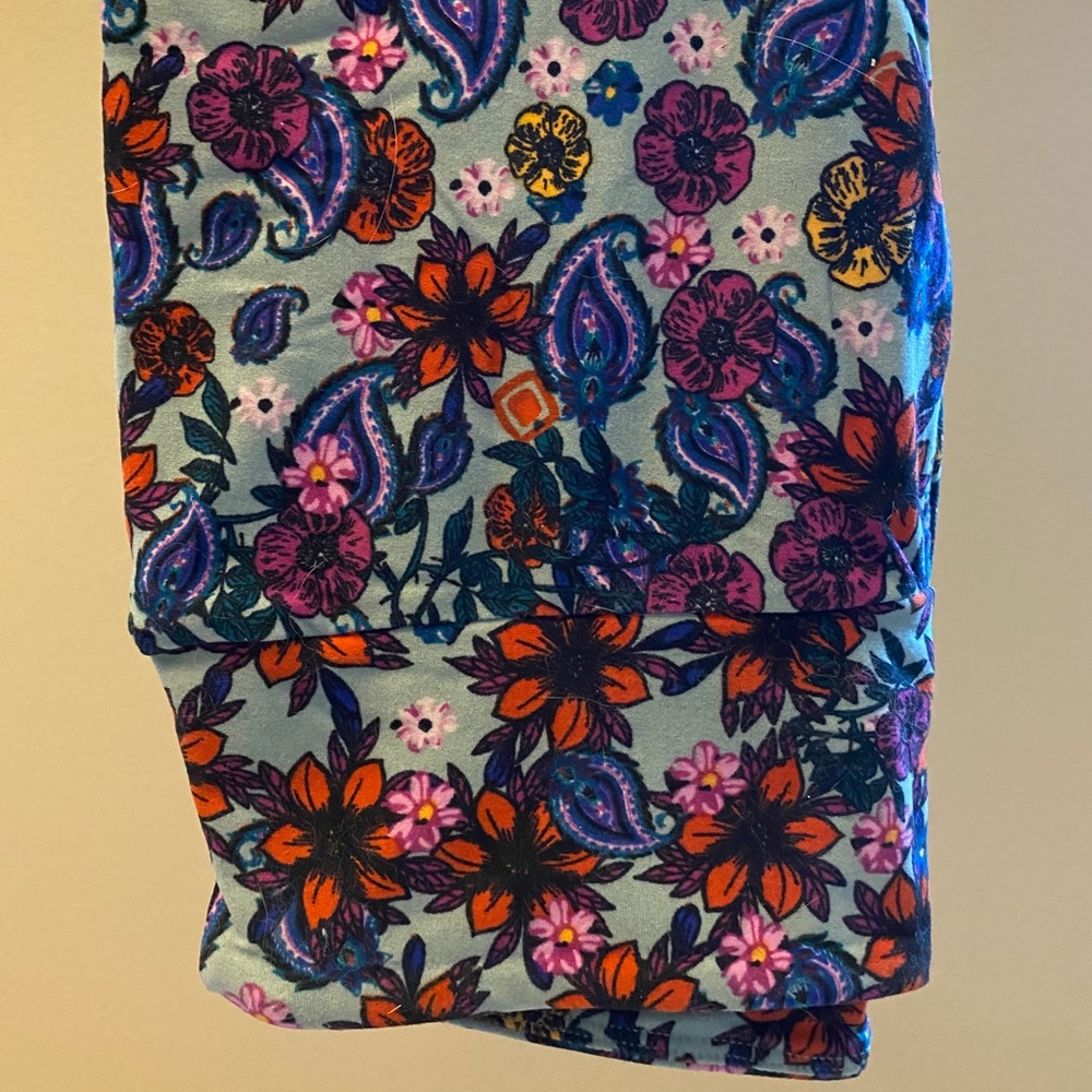 LuLaRoe OS leggings size 2-12